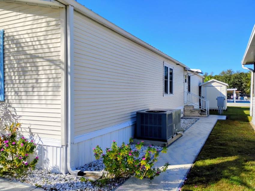 80 Los Palms a Auburndale, FL Mobile or Manufactured Home for Sale